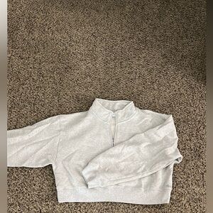 TNA Aritzia
NEW COZY FLEECE PERFECT ¼ ZIP SWEATSHIRT HEATHER CLOUD WHITE